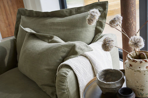 Tetrad Ava Snuggler Detail